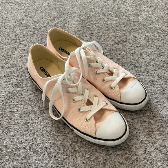 converse low profile